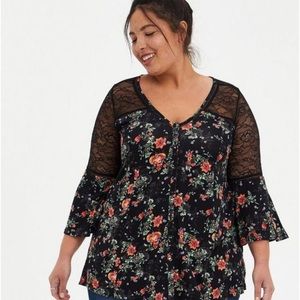 Torrid Super Soft V-Neck Lace Inset Bell Sleeve Button-Front Top - Size 1 EUC